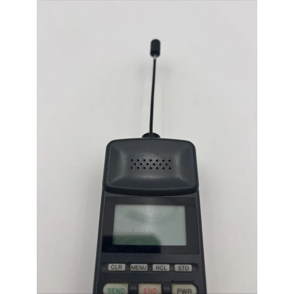 Vintage Tandy CT-350 Brick Cellular Phone Model 17-1060A Gray Retro Tech